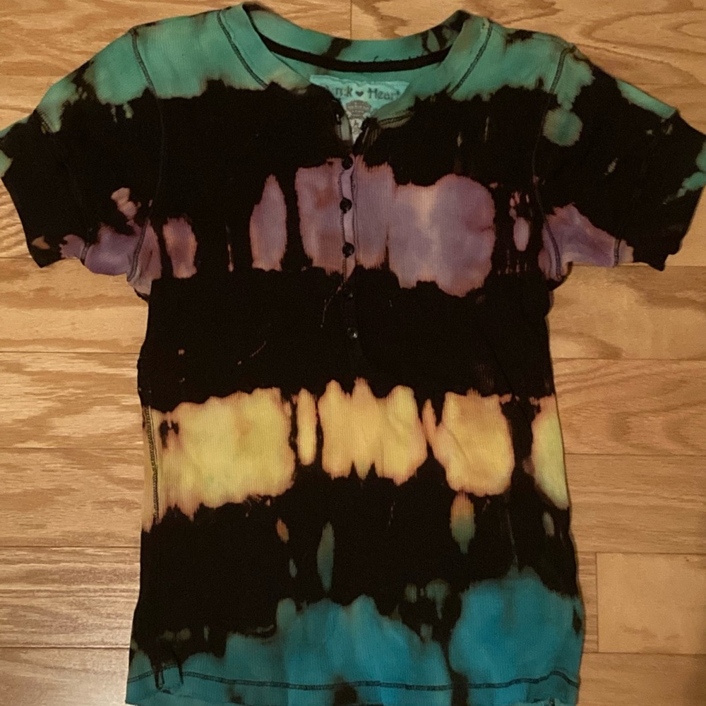 Unique tie dye shirt